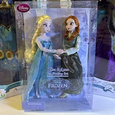 Brand New. Disney Store FROZEN FEVER ELSA and ANNA Summer Solstice Doll Gift Set