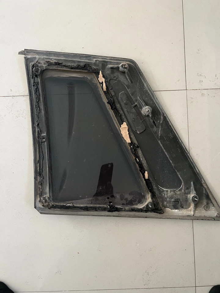 1987-1993 Ford Mustang LX Coupe Notchback Passageiro destro Quarto de Vidro OEM Carlie - Imagem 3 de 4