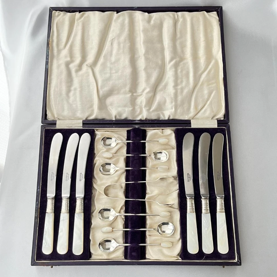 [UK] [White Mother of Pearl] Afternoon Tea Cutlery Set with Special Case - Image 3 of 4