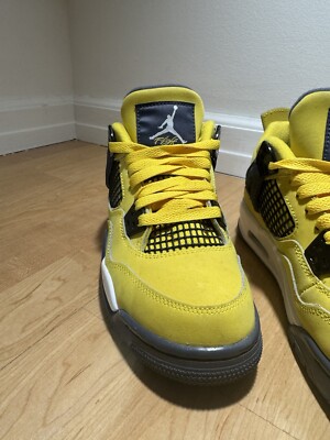 Size 4 (GS) - Jordan 4 Retro 2021 Mid Lightning | eBay