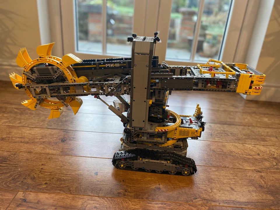 LEGO Technic 42055 Bucket Wheel Excavator, photo 1 of 5