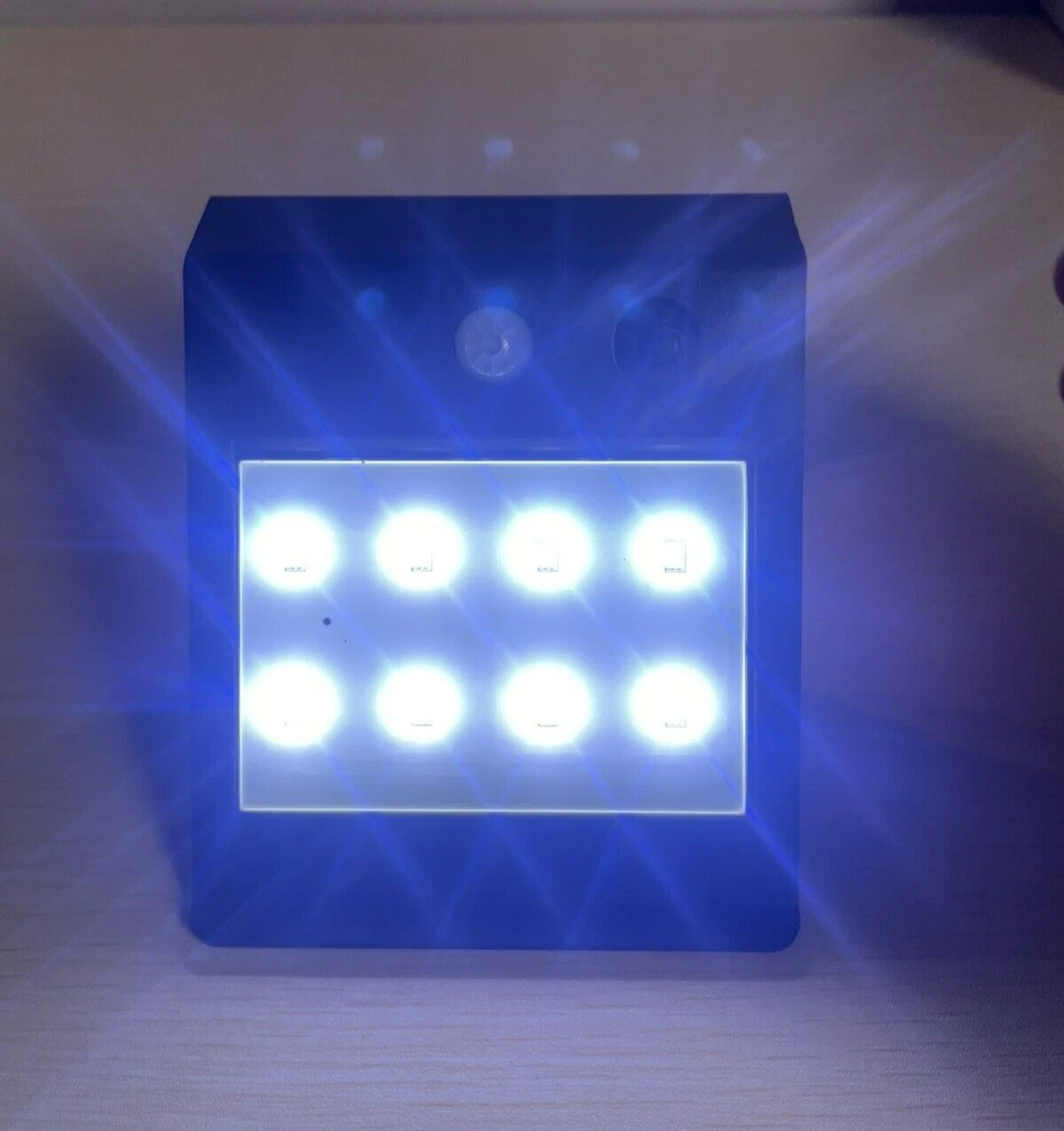 Eveready motion cheap sensor light