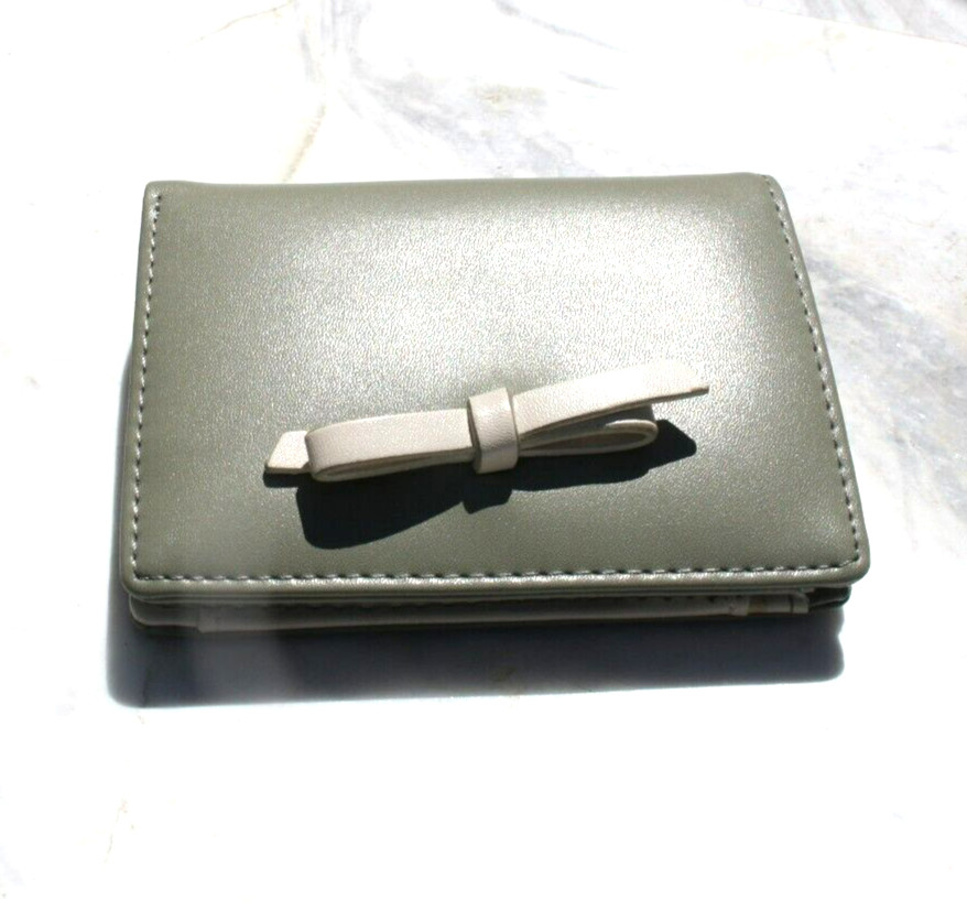 Miniso Ladies Wallet Taupe/Cream New 4 3/8" x 3 3/8" Gem