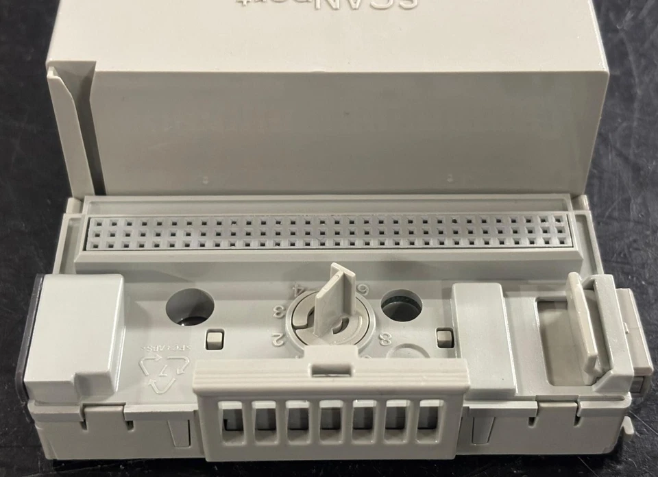 Base terminal Allen Bradley 1203-FB1 Ser B Scanport Foto 4 de 4