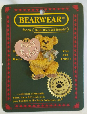 Boyds Bears & Friends Bearware Collection Pin / Brooch #82023 Hugs & Kisses  