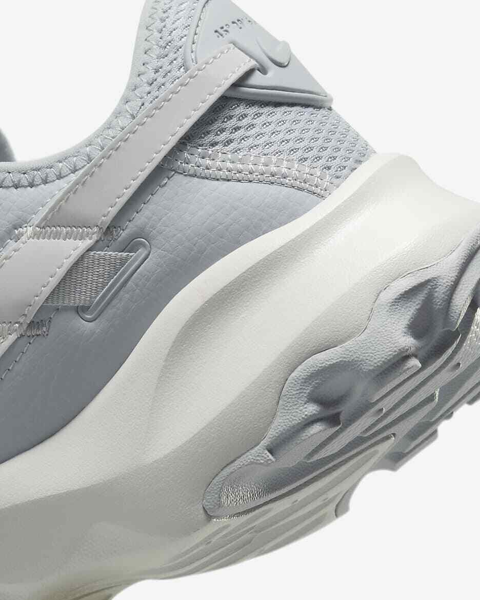 【NIKE】◆TC 7900 Wolf Grey◆DD9682-005◆ Nike Wmns TC 7900 Wolf Grey / Mtlc Platinum - Nov 2024