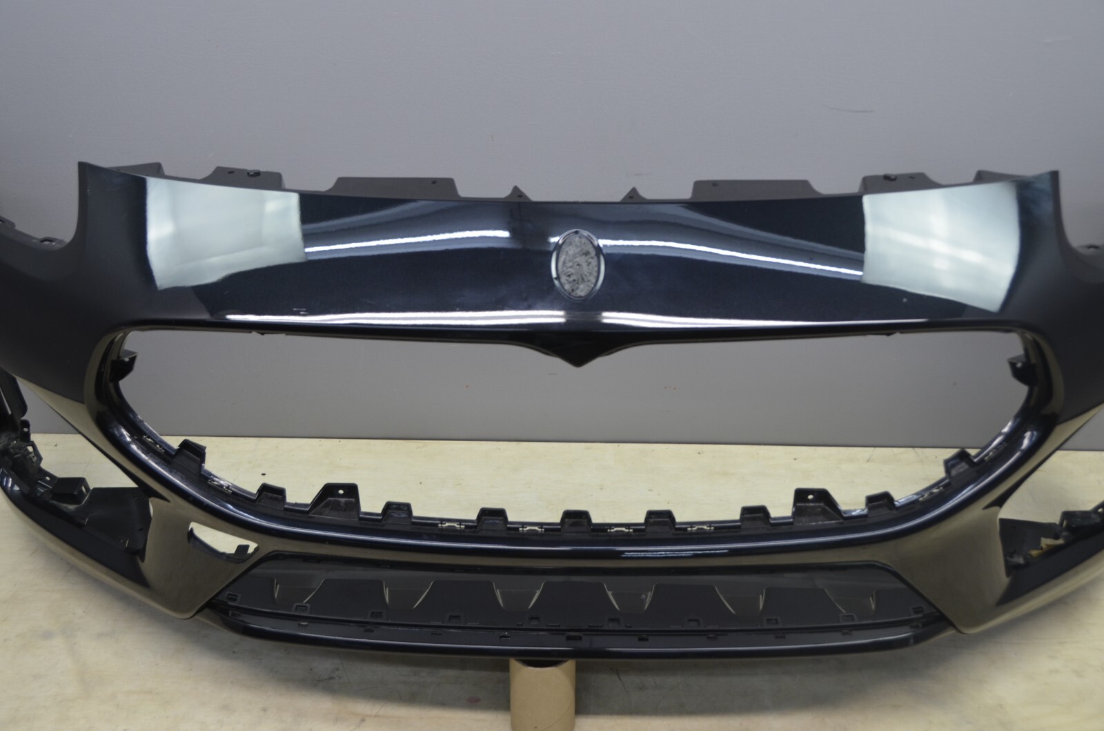 2023 2024 Maserati Grecale Front Bumper Cover 670157345 OEM 23 24