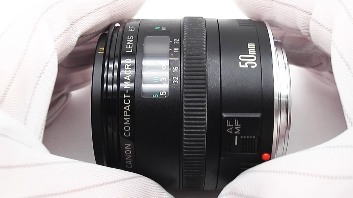 Canon COMPACT-MACRO EF 50mm F/2.5 For EOS Mount Near Mint From