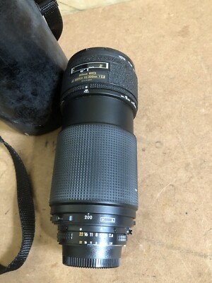 Nikon ED AF Nikkor 80-200mm 1:2.8 w/ Lens Cover, Filter, and CL-43