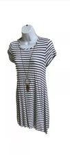 New Discreet Women’s Short Sleeve Cream and Black Striped Dress w/ Necklace - S