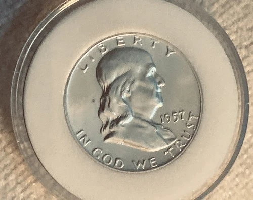 1957 D FRANKLIN HALF, GEM BU UNC, 90% SILVER, HIGH VALUE, COIN CAPSULE MOUNT