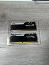 G. SKILL Trident Z RGB 16GB DDR4 3200 MHz PC4-17000 (F4-3200C16D