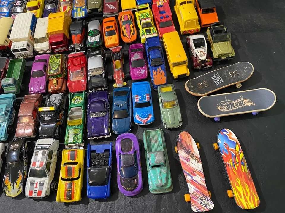 diecast hotwheels matchbox 1:64 coches 130+ lote mixto con algunos micro era mixta Foto 3 de 4