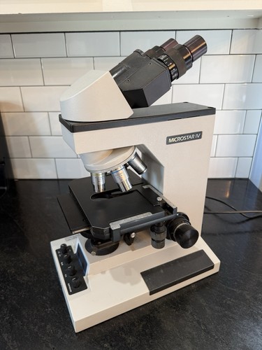 Reichert Microstar IV 410 Upright Binocular Lab Microscope 40x-1000x