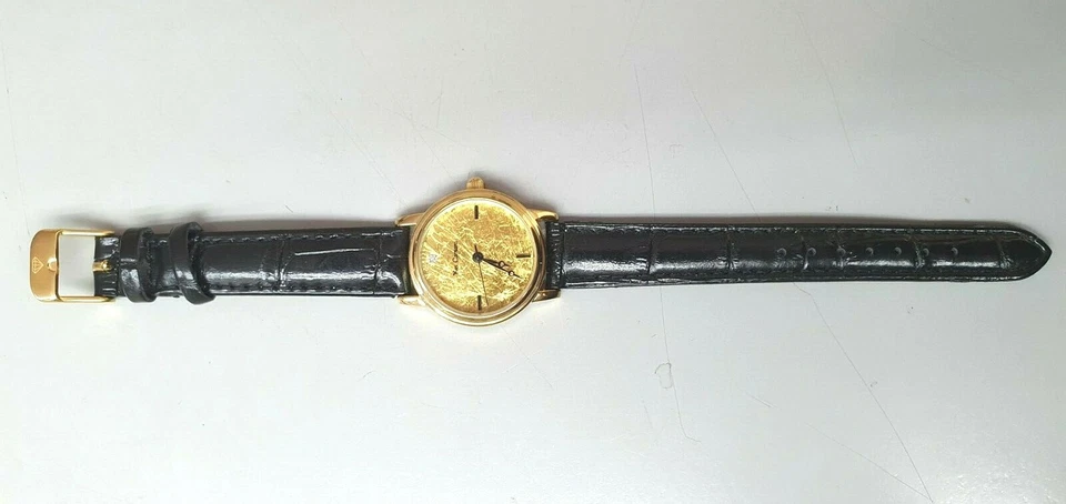 Reloj Yves Camani chapado en oro para mujer Foto 2 de 4