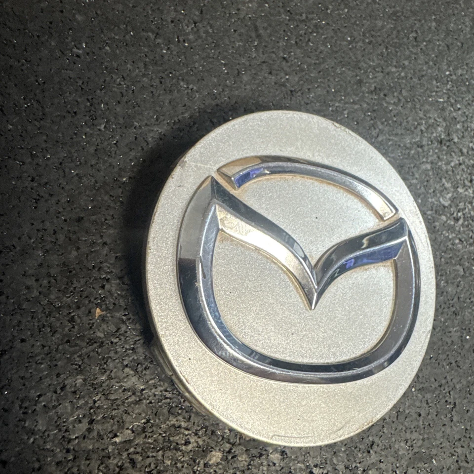 1 tampa central prata Mazda Protege 3 6 MPV RX-8 2003-2006 #2477 - Imagem 2 de 4