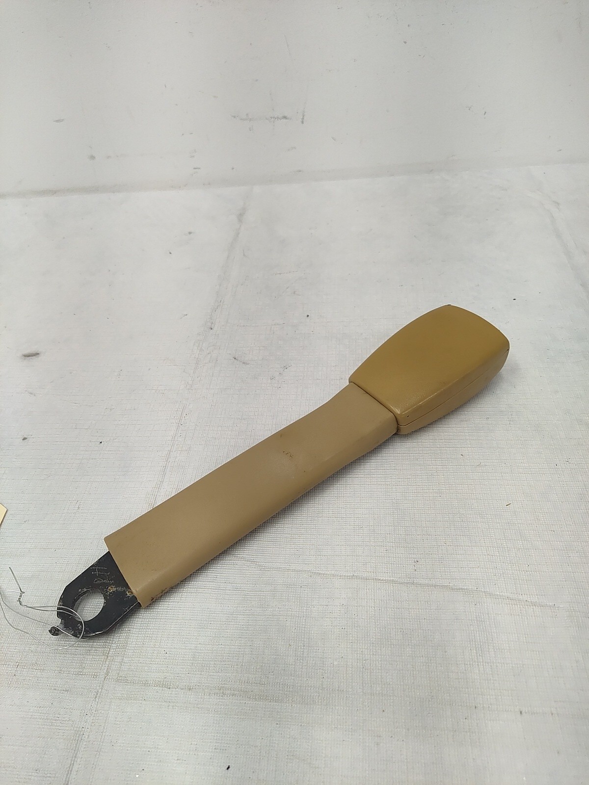 19972004 C5 Corvette Passenger Side Seat Belt Buckle Receiver Female