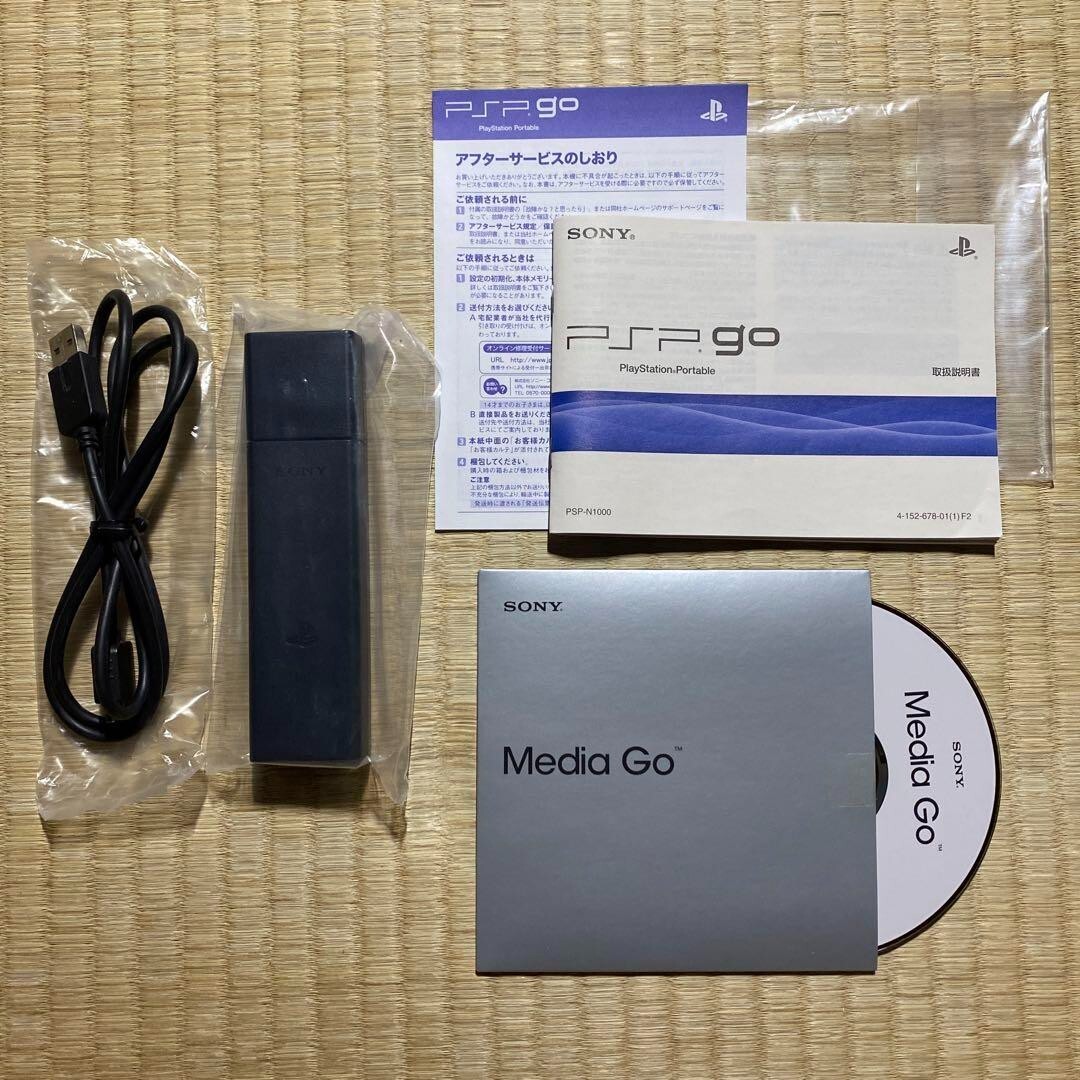 Sony PSP Go Playstation Portable Go Piano Black PSP-N1000PB 