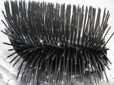 GIANT NAILED LEATHER GAUNTLET. BLACK METAL..... (MDLG0046) ..... SLAYER