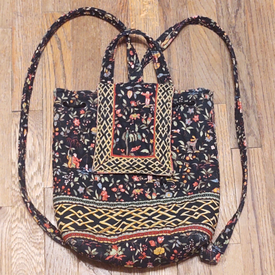 Vera Bradley Ming Drawstring Backpack Black Floral Vintage  display picture 2