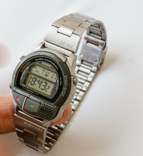 casio illuminator uhr