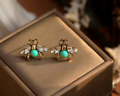 Boucles D'oreilles Clip Abeille Doré Avec Perle Jade Vert - Modèle QD4, Fabrication Récente
