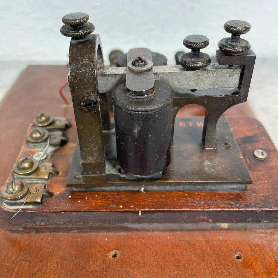 Western Union Telegraph Sounder 1B 100 Ohms Vintage J H Bunnell & Co New York - Image 3 of 4