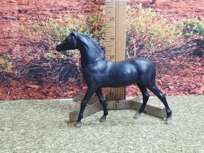 Breyer Arabian Stallion Model #713267 Years 1988 - Missing Tail