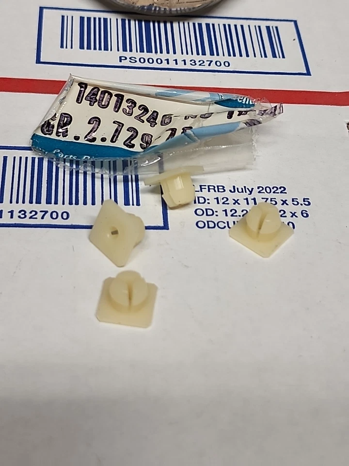 Oldsmobile Chevrolet 1982-1986 faro bisel tuerca GM 14013246 juego de 4 piezas Foto 2 de 3