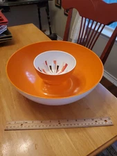 newplace newspace 4.25"×12" Retro Atomic Chip and Dip Bowl Melamine EUC 