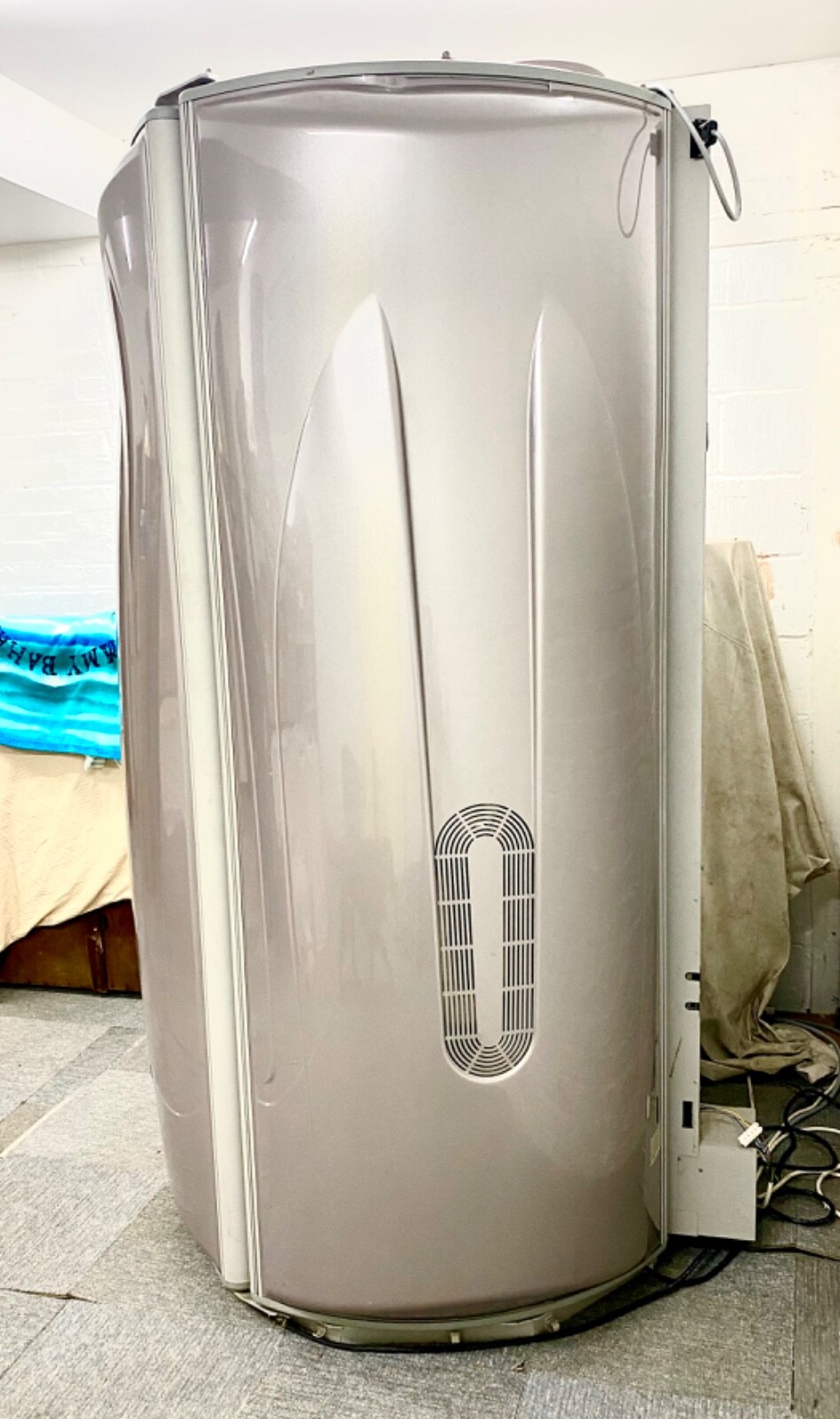 ULTRASUN 7200 COMMERCIAL STAND UP VERTICAL SUNBED TANNING UNIT BOOTH