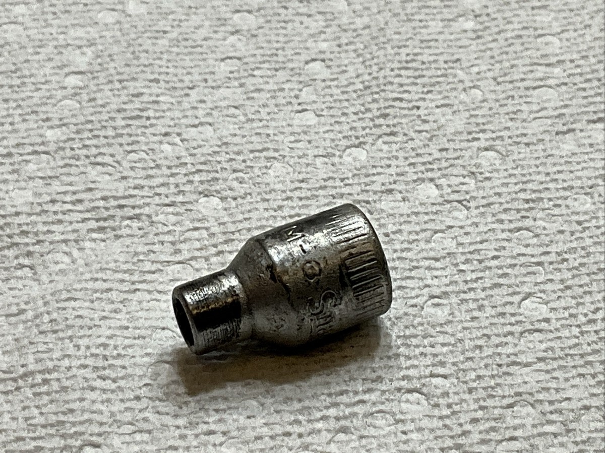 Snap On#M6-3/16”, SAE, 9/32” Dr., Chrome 12 Pt., Socket “1932”Date