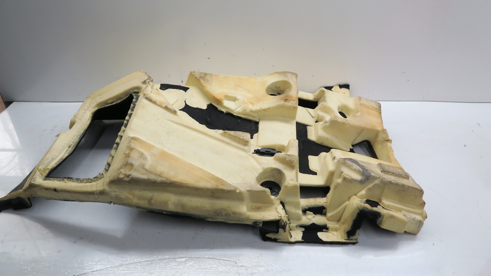 2014-2019 Maserati Ghibli OEM Right Front Passenger Side Floor Carpet