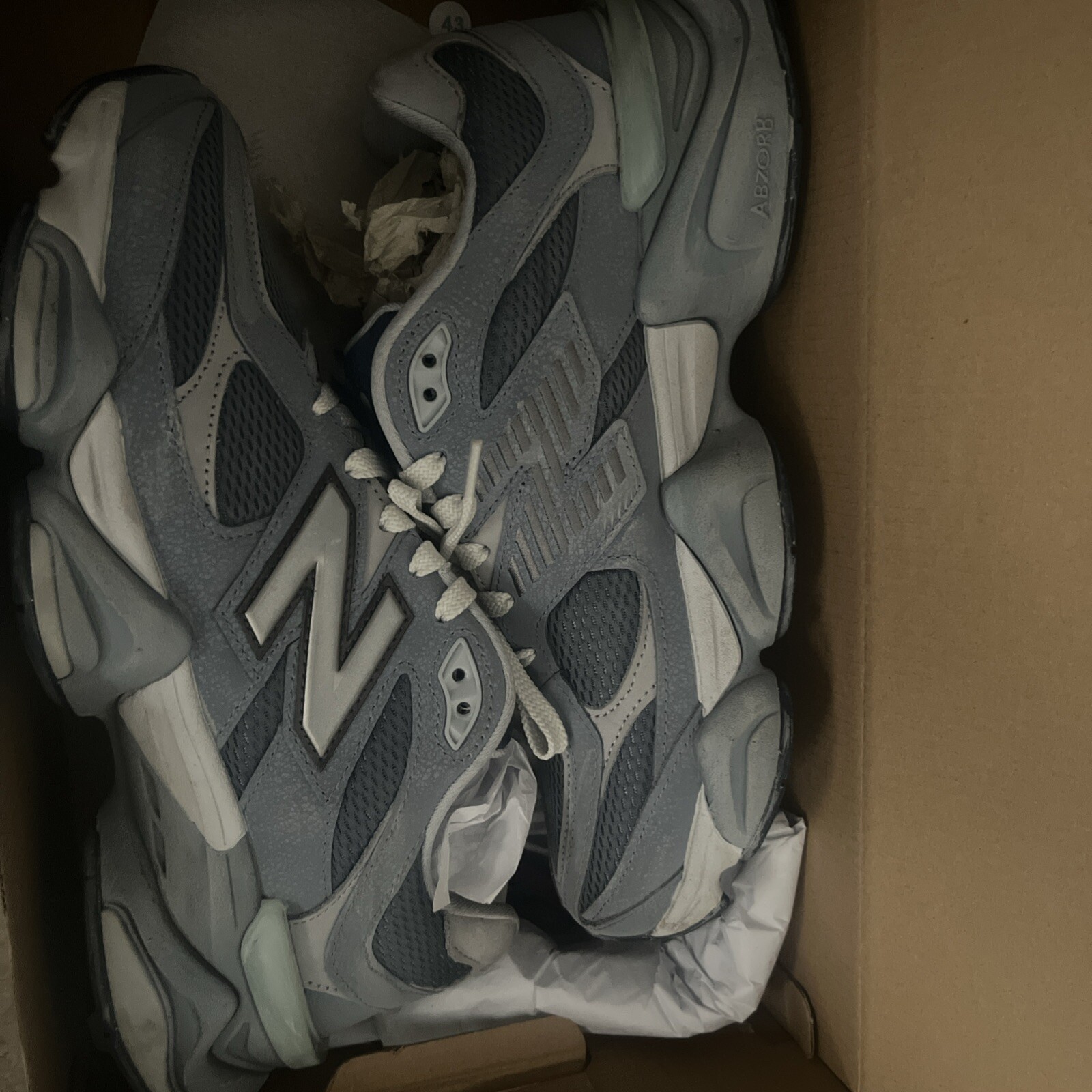 Size 10.5 - New Balance 9060 Moon Daze image 2