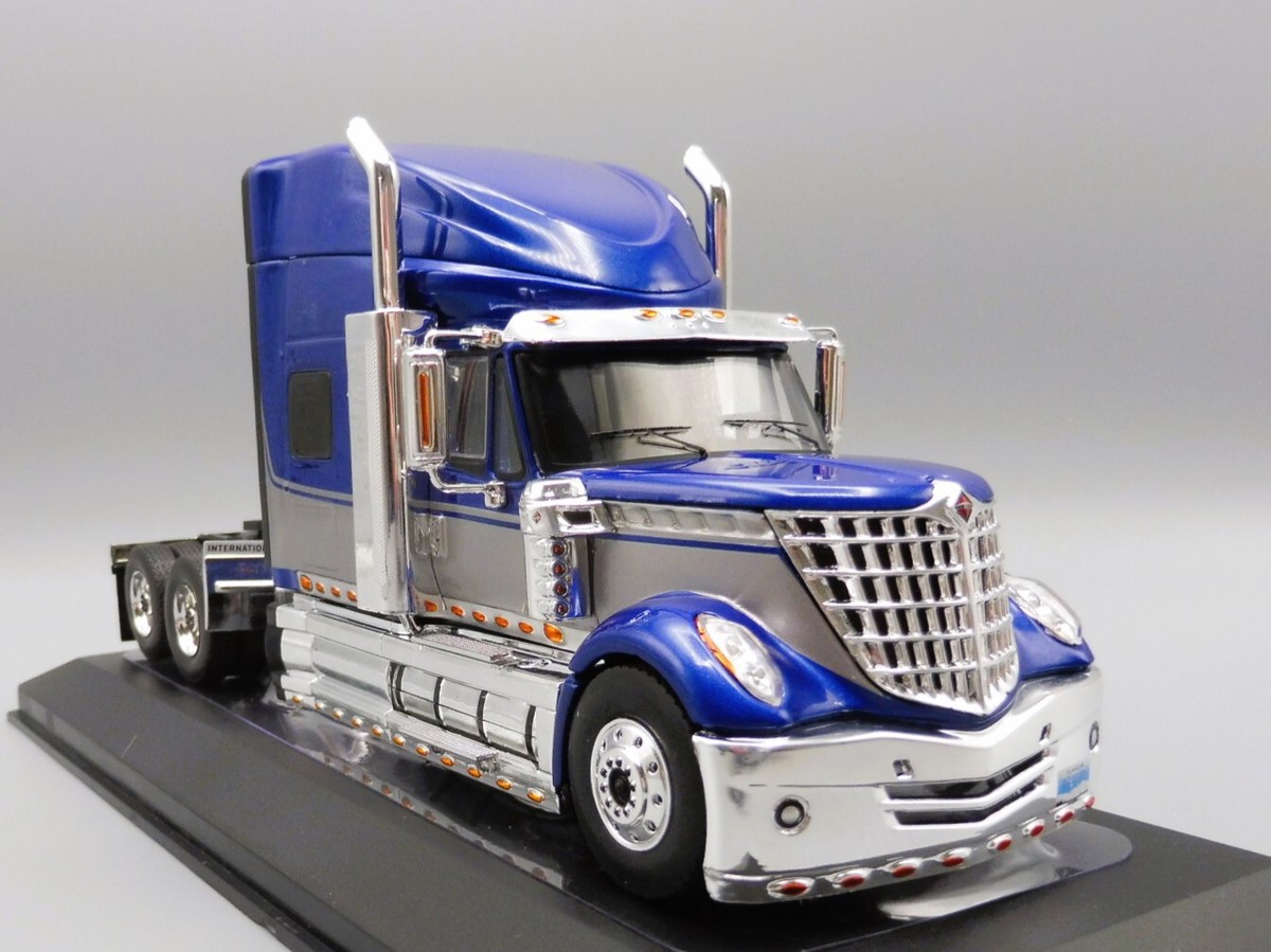 International Lonestar 2010 1/43 IXO Models IXOTR118 TR118