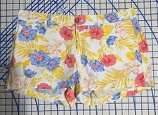 Old Navy Women 12 Shorts Everyday Floral 100 Cotton 3.5" Inseam Slit Pockets