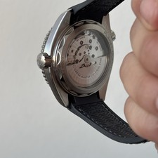 OMEGA Seamaster Planet Ocean 43.5mm 215.30.44.21.01.001 - Bracelet Inc 7