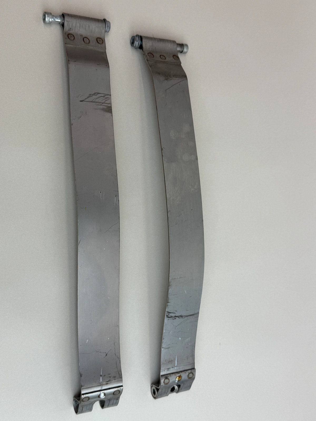 McLaren 570S 2016-2021 Left, right Fuel tank straps Pair P/N 11K0077CP