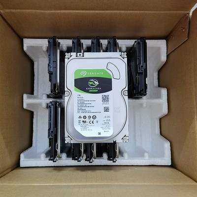 Seagate Barracuda ST1000DM014 3.5'' 1TB 7.2K SATA 256MB Monitoring Hard Drive.