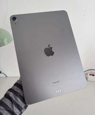 Apple iPad Air (5. Gen) 64 GB Grau Wi Fi 10,9 Zoll Bluetooth Tablet