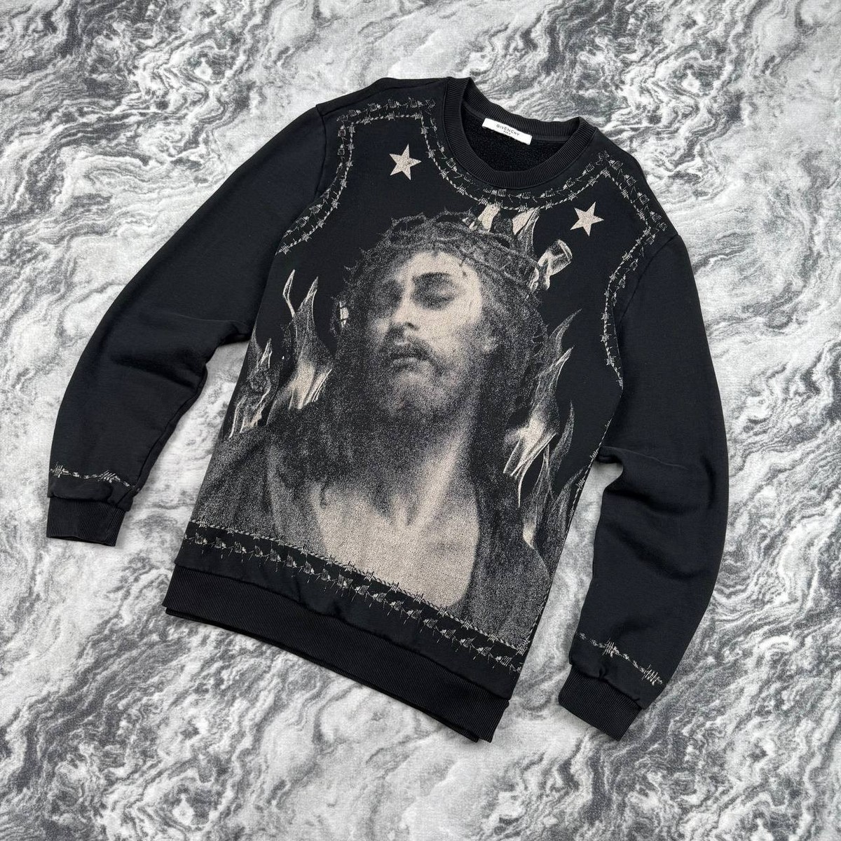 芋*様 givenchy ロンt ニット　fakemink Givenchy Black Barbed Wire Jesus Print Sweatshirt Men Size M | eBay
