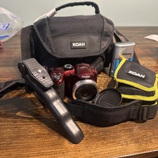 Kodak PIXPRO AZ252 Camera 16MP 25x Optical Zoom Red W/ Accessories