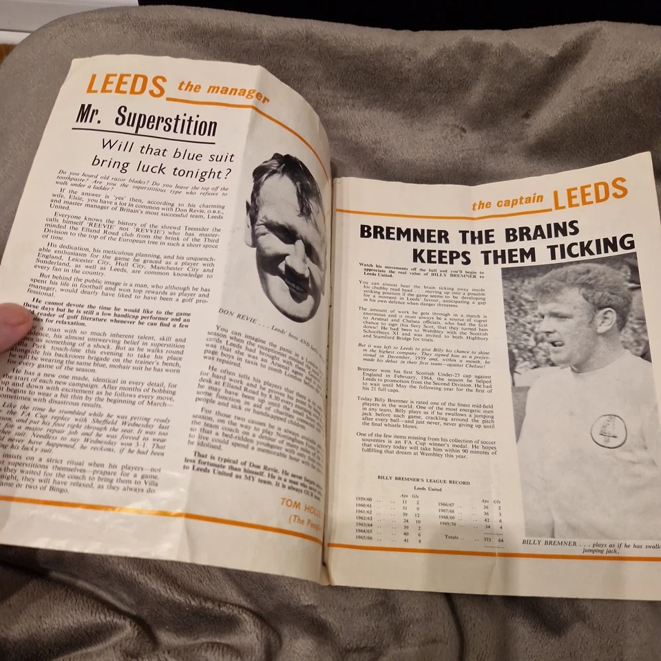 1970 MAN UNITED V LEEDS UNITED FA CUP SEMI FINAL REPLAY PROGRAMME - VIILA PARK - Image 3 of 4