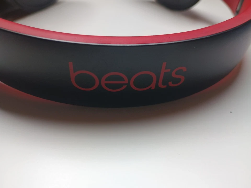 Beats by Dr. Dre Studio3 Wireless Kopfhörer - klassisch Rot/Schwarz - Bild 2 von 4