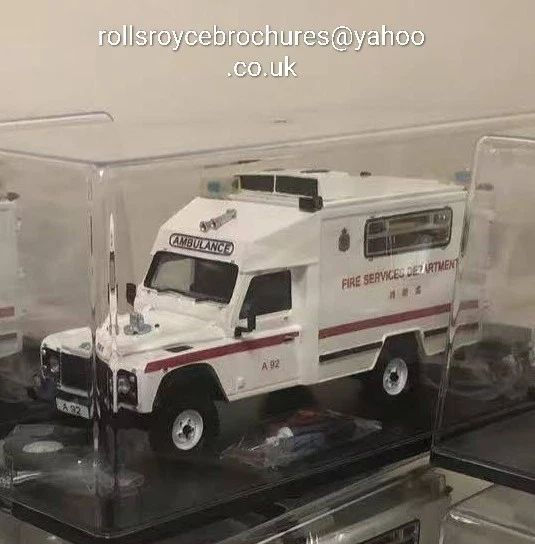 Range Rover & Land Rover Hong Kong Ambulances X 2 Large Scale Models 1.35 - Image 2 of 2