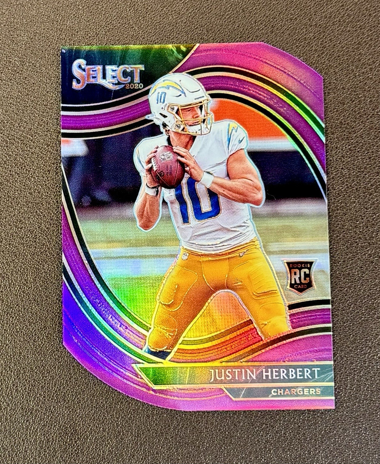2020 Panini Select Field Level Justin Herbert #344 Purple Prizm Die Cut (RC)