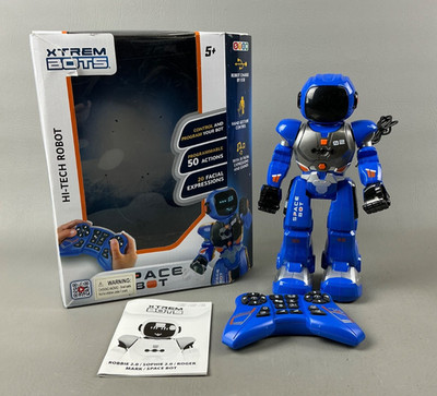 XTREM Bots - Space Bot with Box