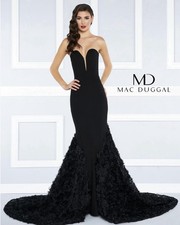Mac Duggal 65219 Sz 12 Black Appliquéd Jersey Mermaid Gown $998