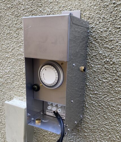 300W Low Voltage SS Transformer w/ Timer & Photocell Built in - Picture 4 of 5