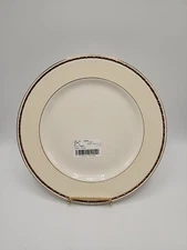 Homer Laughlin "Viceroy" 10 Inch Dinner Plate